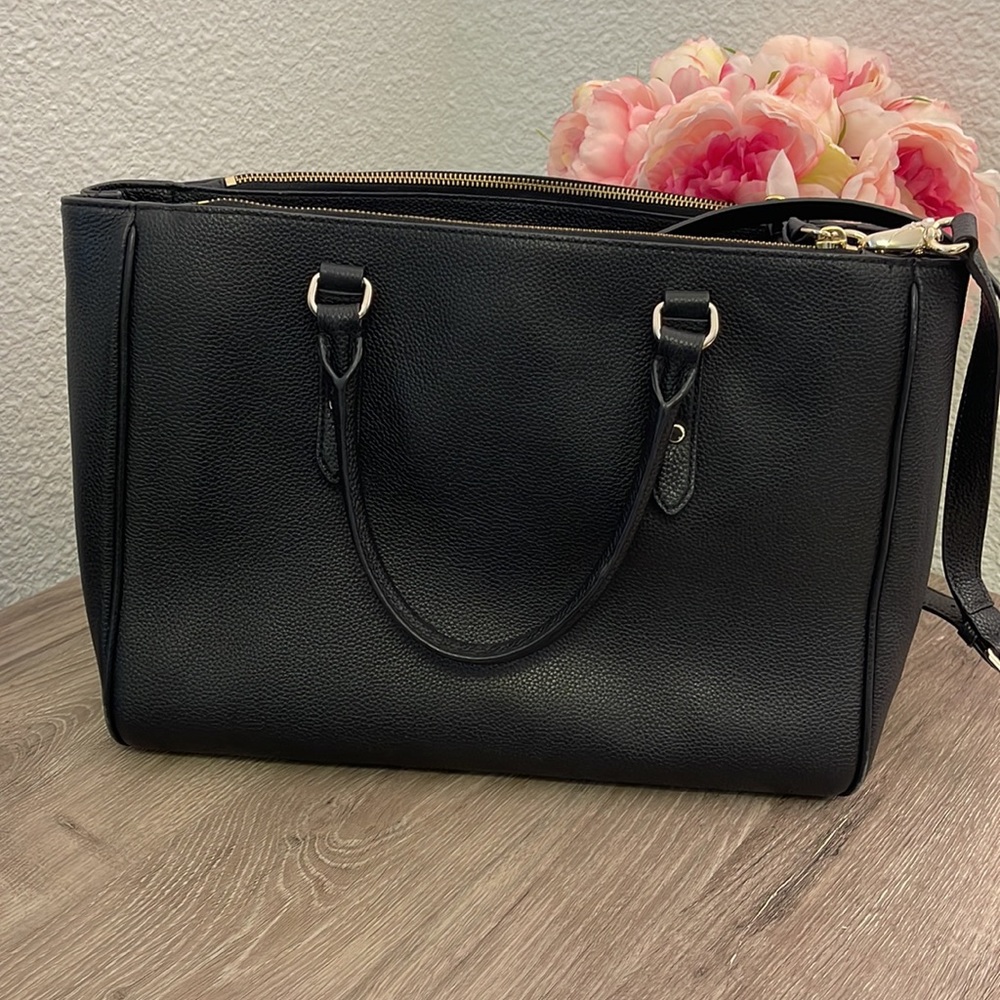 Kate Spade Tote - Picture 2 of 6